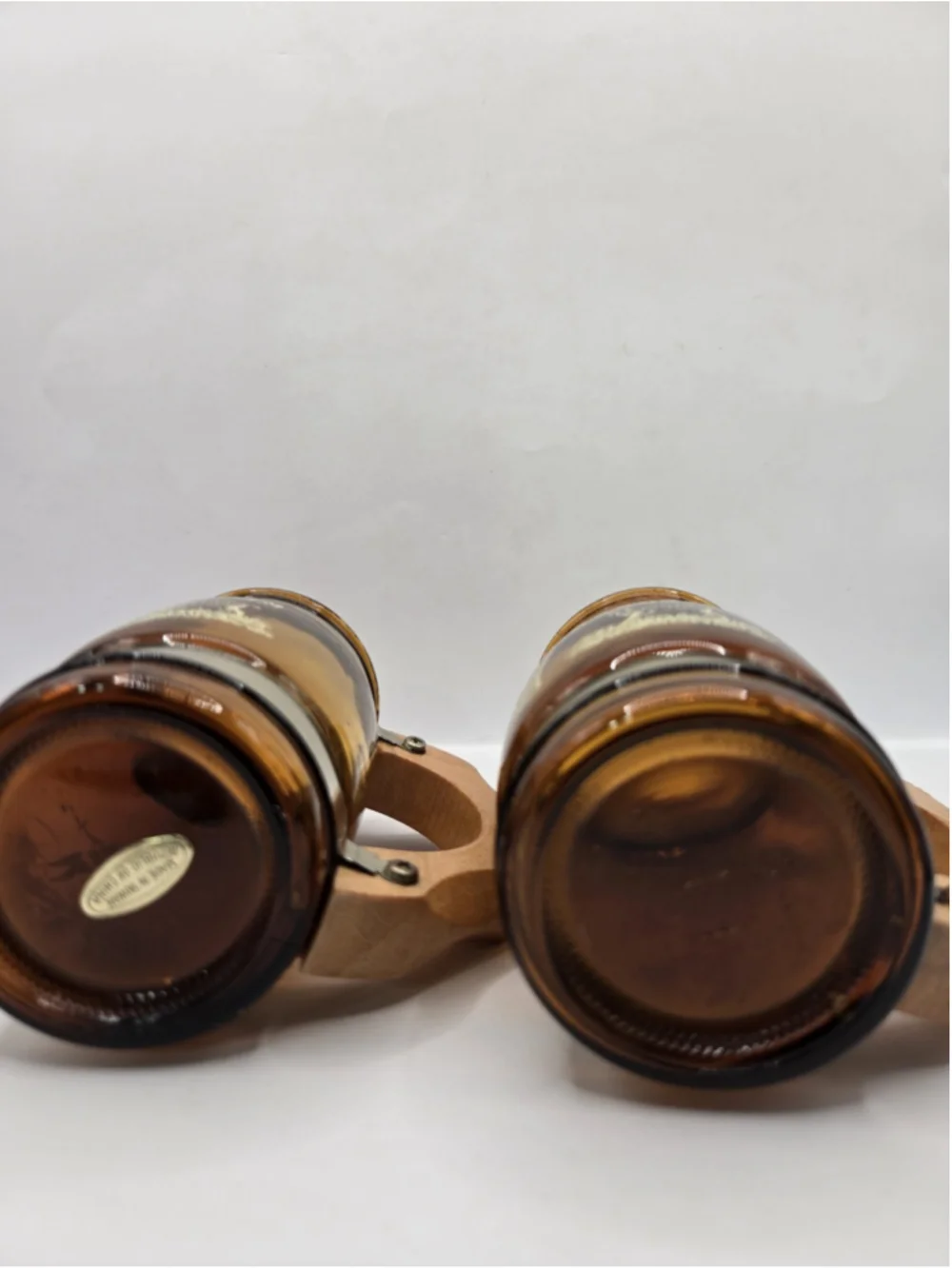 Vintage Set Of 2 Siesta Ware Amber Glass Wood Handle Mug WISCONSIN 4.5in